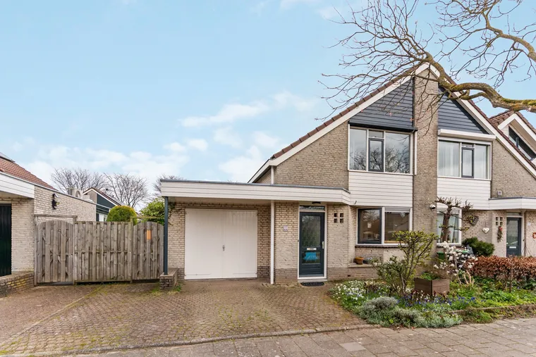 Foto van Ravelplantsoen 18 in Barendrecht uit het woningaanbod van Heerlijk Thuis